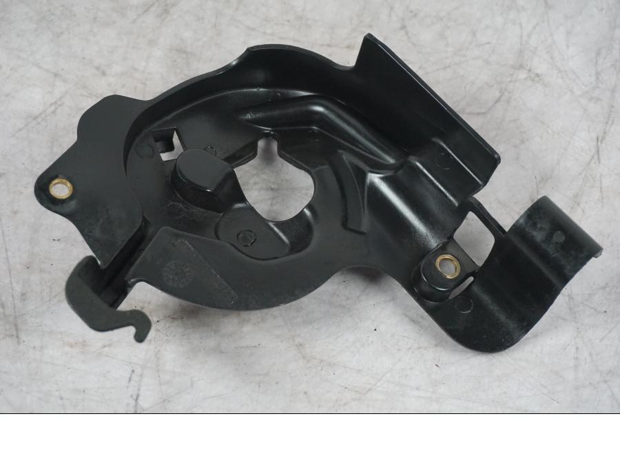 Vänster sida på Bensintankskydd från en Buell 1125 R -2008 motorcykel.