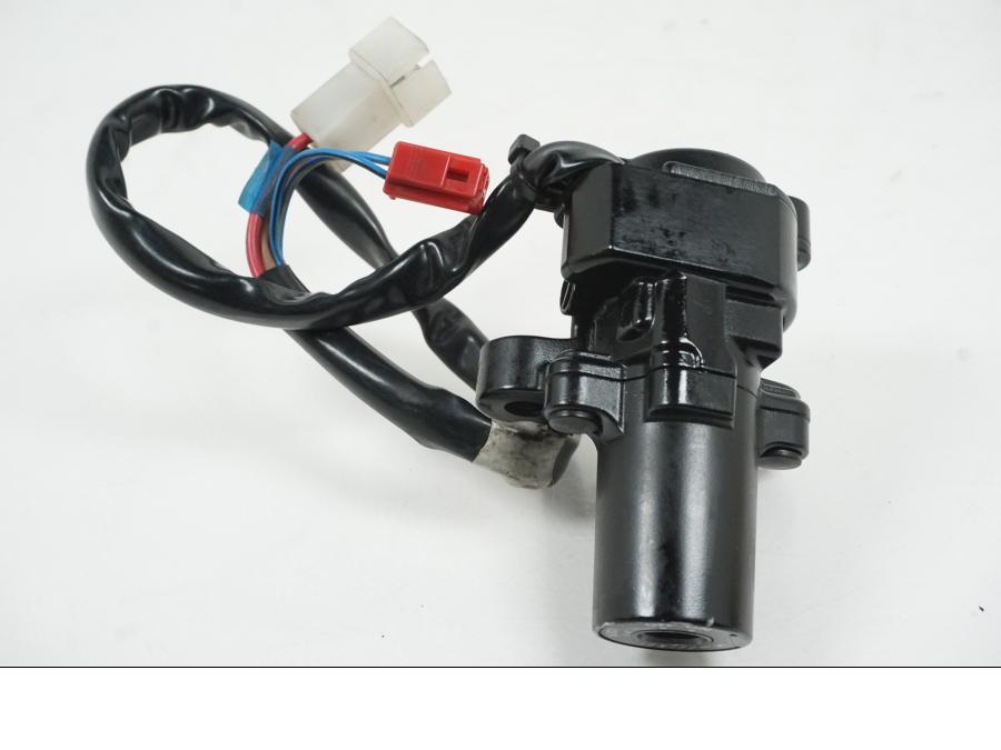 Extrabild2 pÄ LÄssats frÄn en Yamaha YZF R6 -2006 motorcykel.