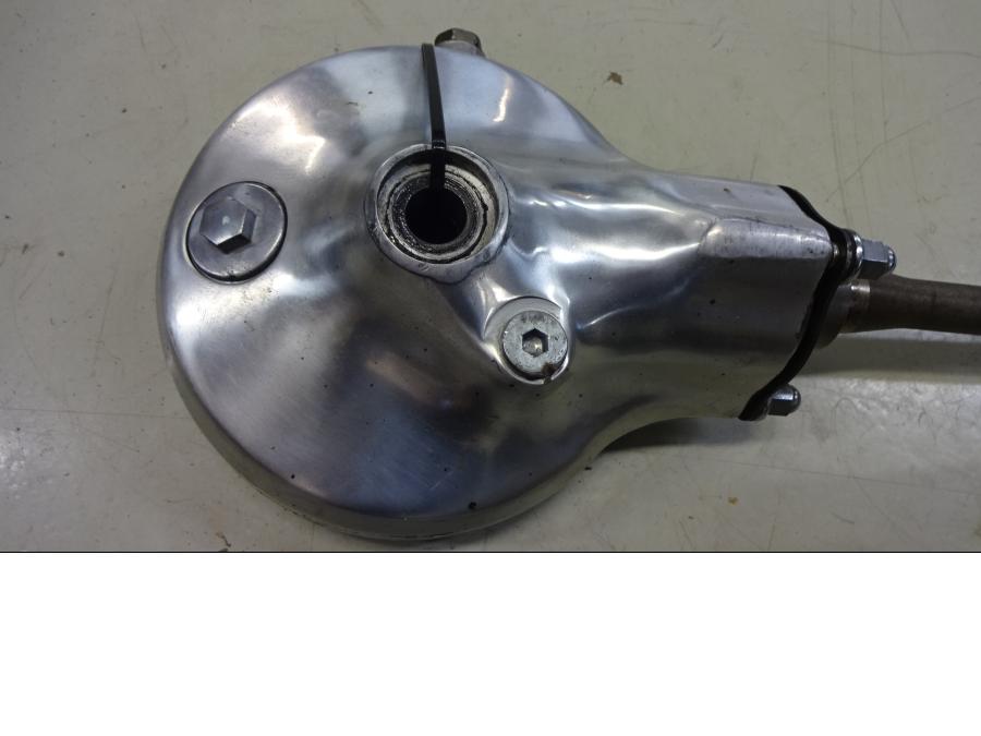 Framsidan på Slutväxel från en Suzuki VL 1500 -1998 motorcykel.