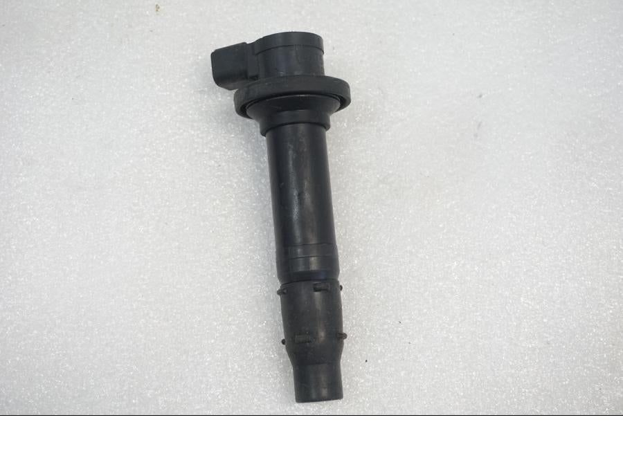 Baksidan på Tändspole från en Yamaha YZF R6 -1999 motorcykel.