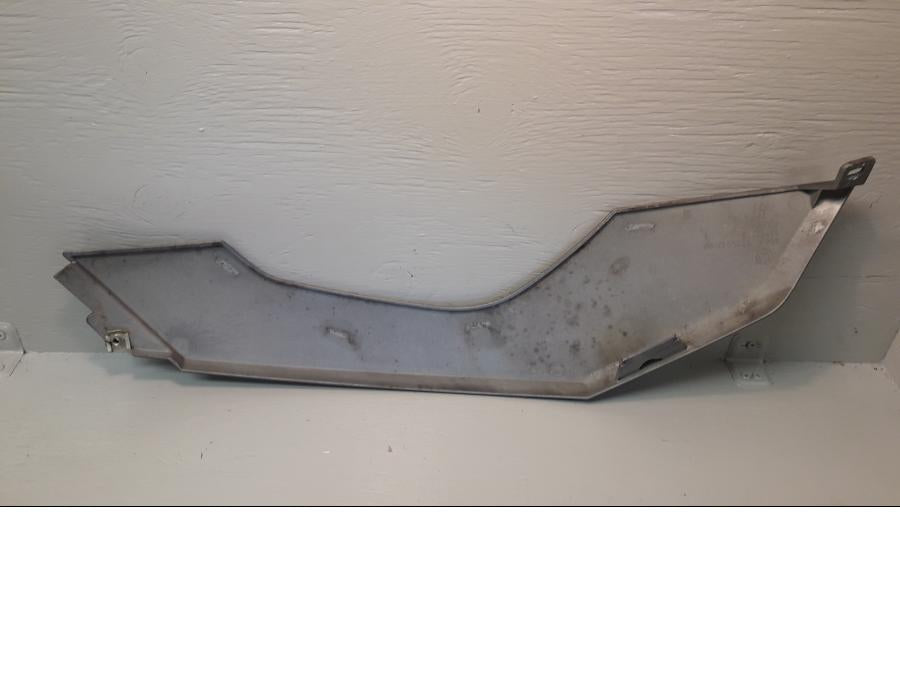 Baksidan på Bakvinge från en BMW F 800 GS -2009 motorcykel.