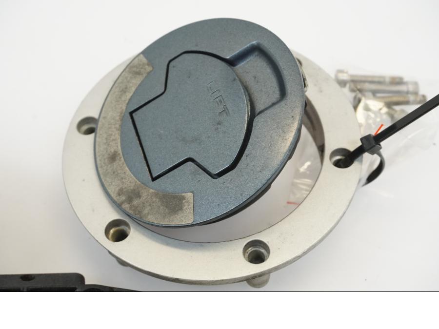 Vänster sida på Låssats från en BMW R 1150 R -2002 motorcykel.