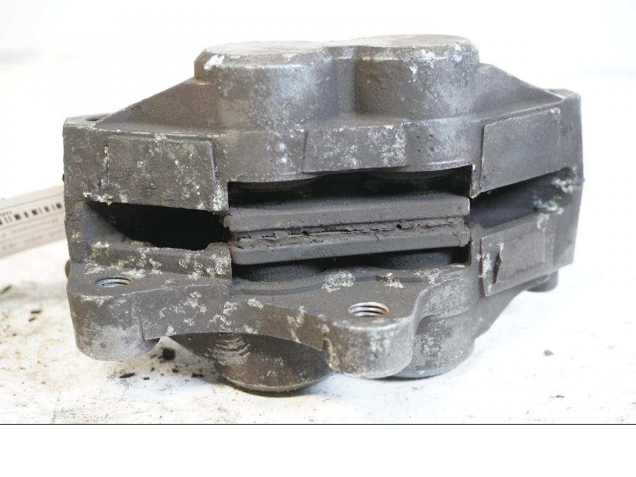 Höger sida på Bromsok från en Kawasaki ZXR 400 -1993 motorcykel.