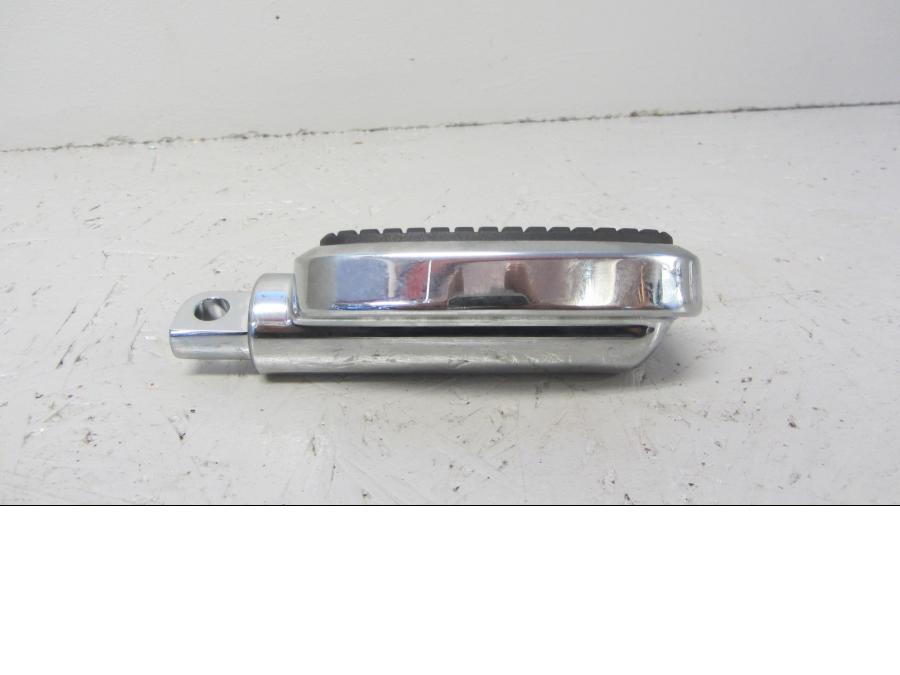 Höger sida på Fotpinne från en H-D Harley diverse -2010 motorcykel.