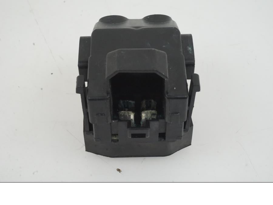 Höger sida på Startrelä från en KTM 1290 Super Duke -2019 motorcykel.