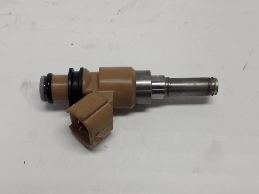 Baksidan på Spridare från en Yamaha XJR 1300 -2015 motorcykel.