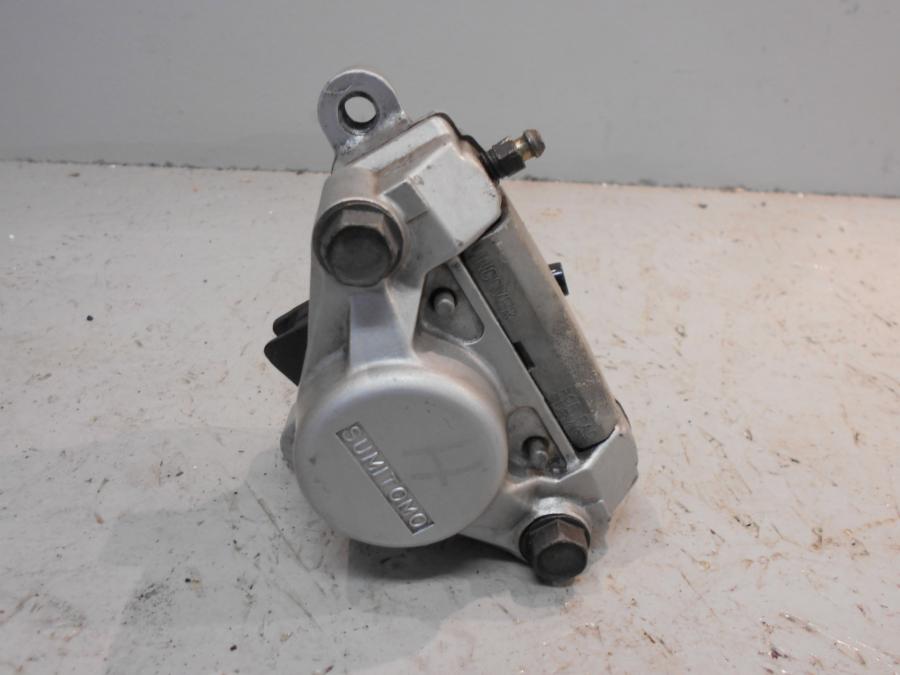 Baksidan på Bromsok från en Yamaha XV 1100 -1996 motorcykel.