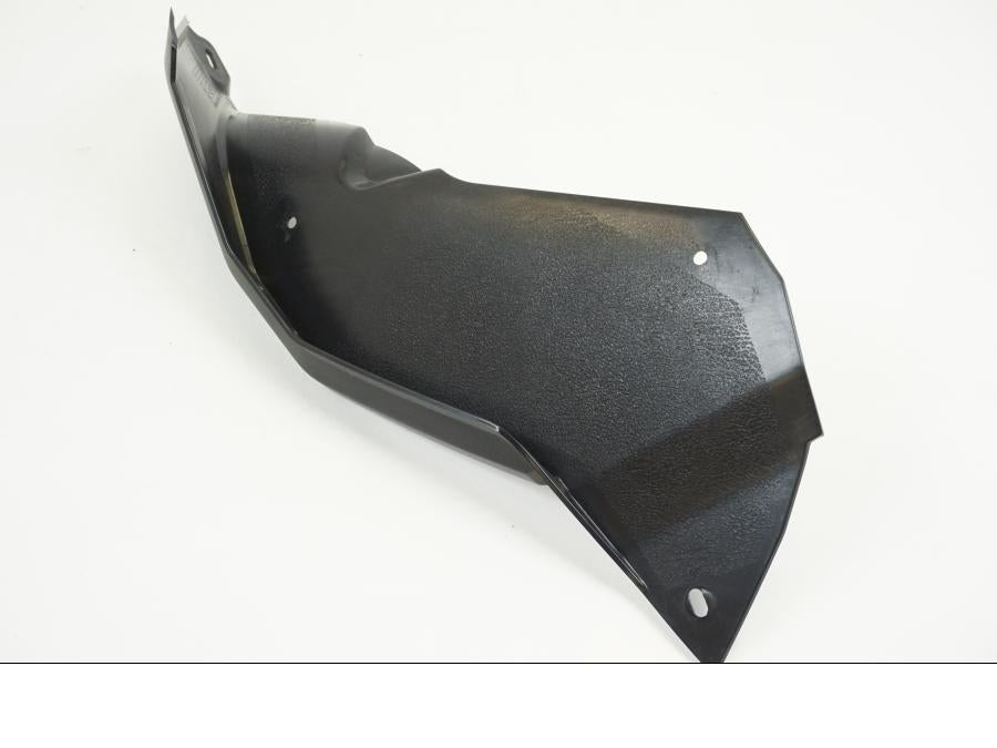 Höger sida på Bensintankskåpa från en Triumph Tiger 1200 -2018 motorcykel.