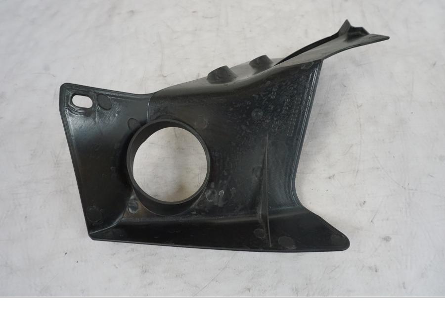 Snett uppifrån på Ramskydd från en KTM 690 Duke -2014 motorcykel.