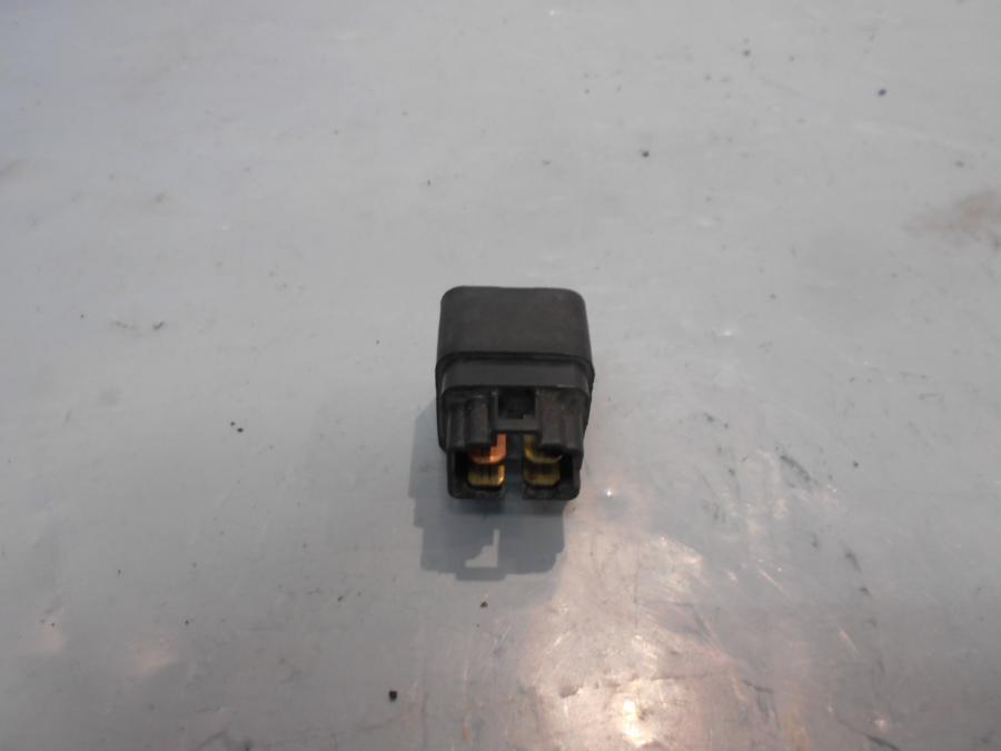 Framsidan på Relä från en Yamaha XTZ 750 -1994 motorcykel.