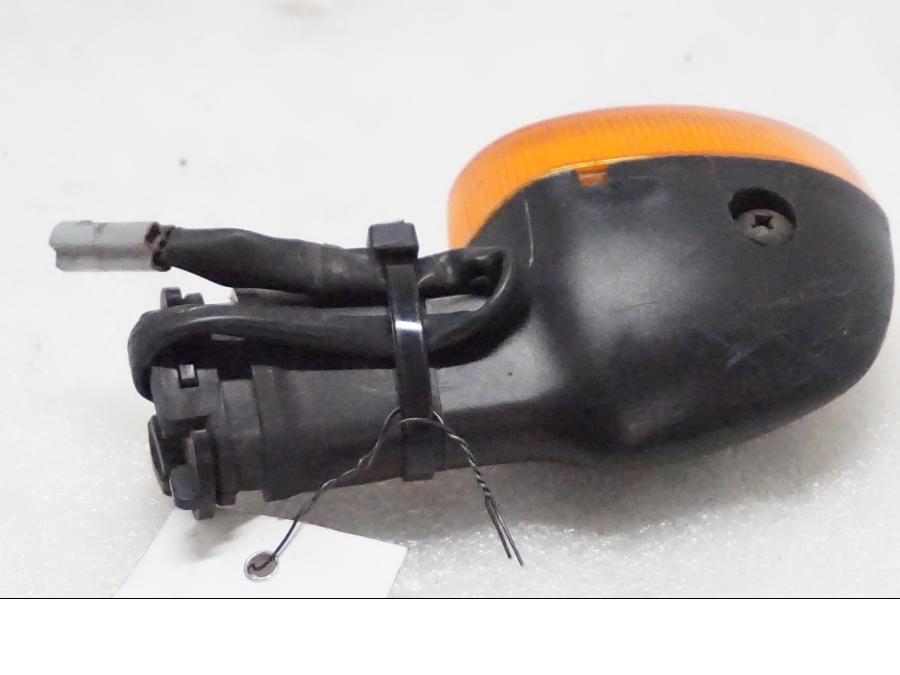 Baksidan på Blinkers från en Yamaha FZ1-S -2006 motorcykel.