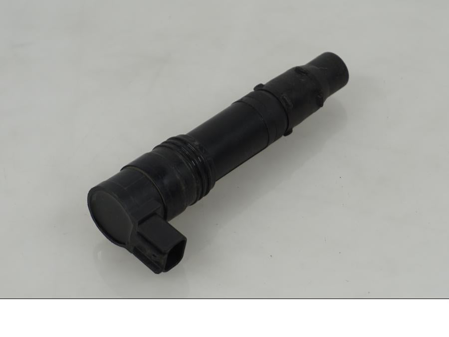 Baksidan pÄ TÀndspole frÄn en Kawasaki GTR 1400 -2012 motorcykel.