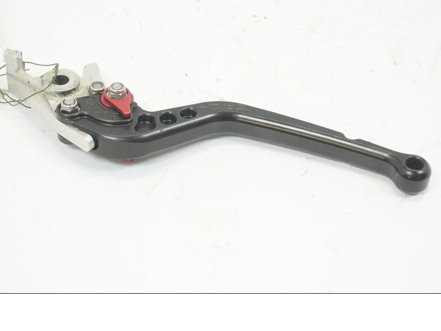 Snett uppifrån på Bromsgrepp från en Suzuki GSX-R 750 -1997 motorcykel.