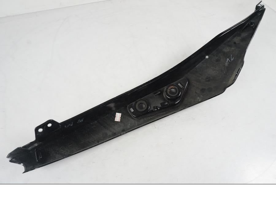 Extrabild1 pÄ Bakvinge frÄn en Kawasaki ER-6N ABS -2010 motorcykel.