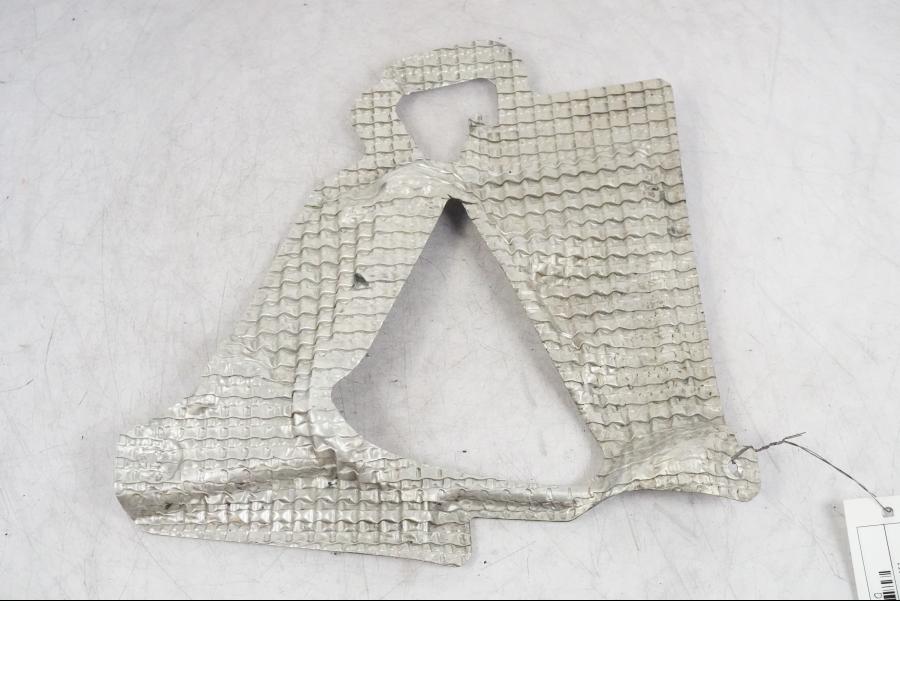 Baksidan på Värmeskydd från en Suzuki GSX-R 1000 -2008 motorcykel.