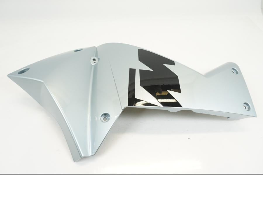 Vänster sida på Sidkåpa från en KTM 950 Adventure -2004 motorcykel.