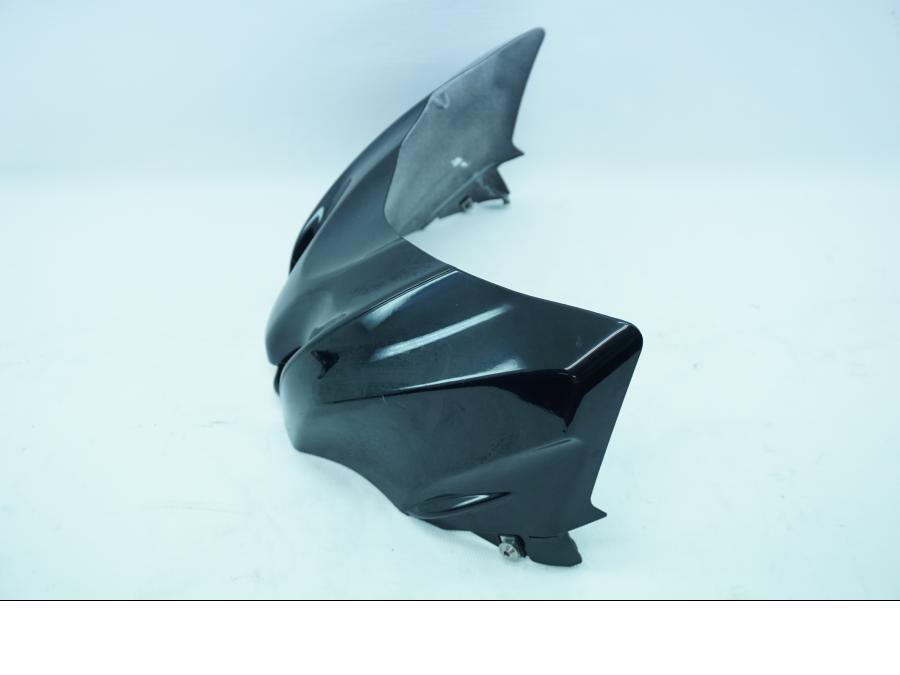 Vänster sida på Bensintankskåpa från en Suzuki GSX-R 1000 -2011 motorcykel.