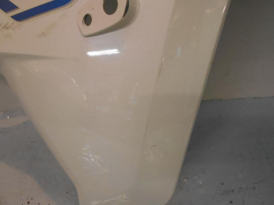 Snett uppifrån på Sidkåpa från en BMW R 1200 RS -2016 motorcykel.