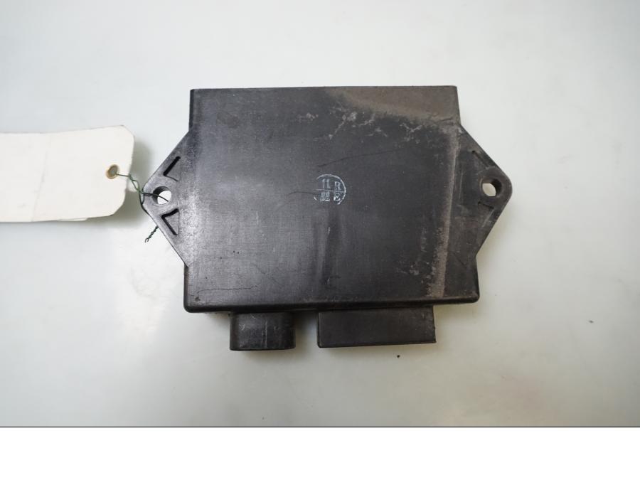 Baksidan på CDI / ECU från en Yamaha YZF 1000 R -1997 motorcykel.