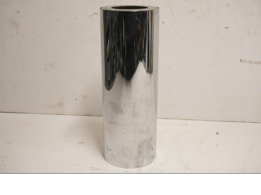 Framsidan på Gaffeldekorrör från en Suzuki VL 1500 -1998 motorcykel.