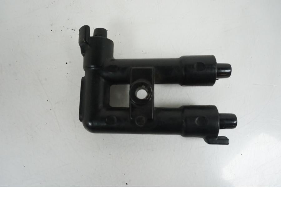 Baksidan på Bromsfördelare från en Suzuki GSX-R 1100 -1986 motorcykel.