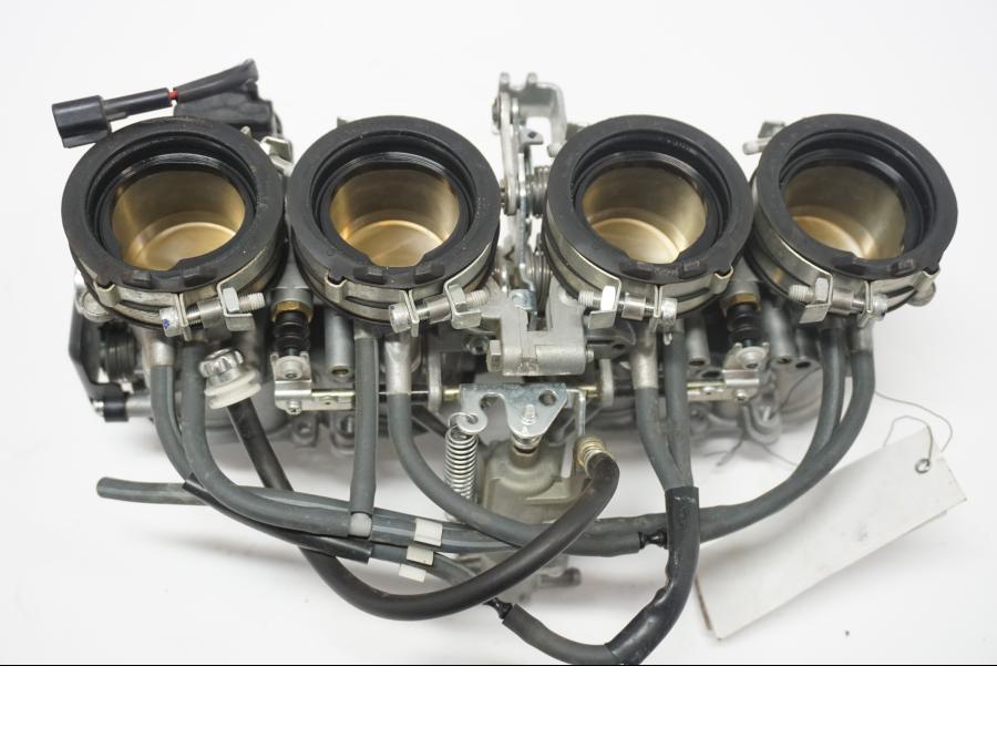 Höger sida på Spjällhus från en Yamaha FZ1-SA -2007 motorcykel.