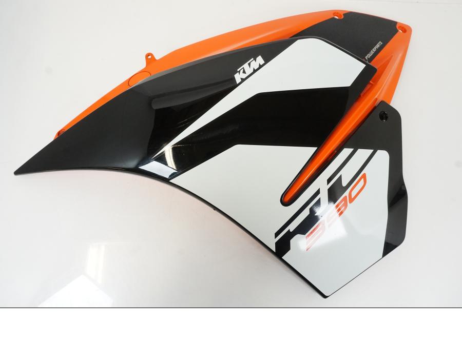 Extrabild2 på Sidkåpa från en KTM RC 390 -2017 motorcykel.