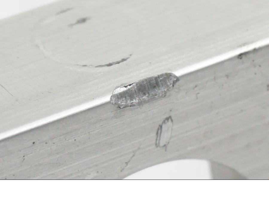 Vänster sida på Styrplatta från en Yamaha YZF 1000 R1 -2007 motorcykel.