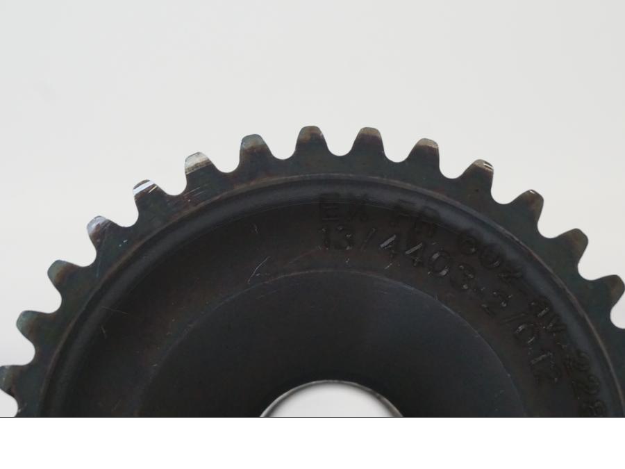 Extrabild1 på Kamaxel från en KTM 1190 Adventure -2015 motorcykel.