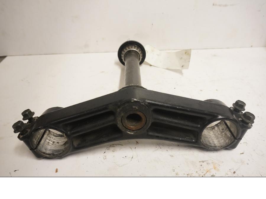 Baksidan på Gaffelkrona från en Kawasaki ZR-X 1200 S -2001 motorcykel.