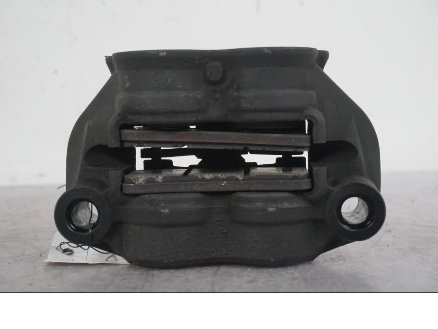 Vänster sida på Bromsok från en Honda CBR 1000 RR -2010 motorcykel.