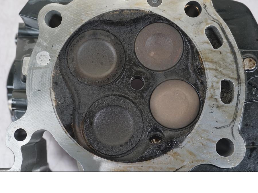 Extrabild4 på Topplock från en BMW R NineT -2017 motorcykel.