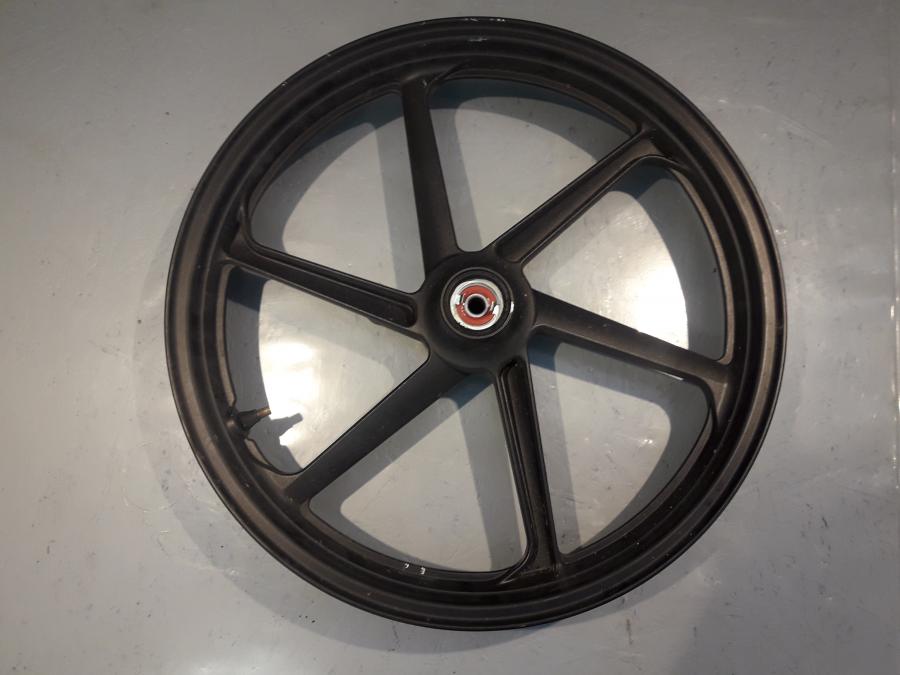 Baksidan pÄ FÀlg frÄn en Honda CBR 125 R -2008 motorcykel.