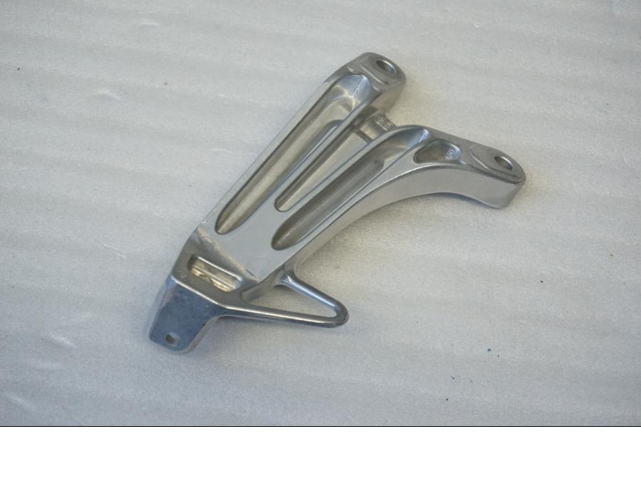 Baksidan pÄ FotpinnefÀste frÄn en Honda CBR 600 RR -2004 motorcykel.