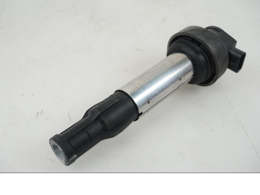 Baksidan på Tändspole från en BMW F 750 GS -2019 motorcykel.