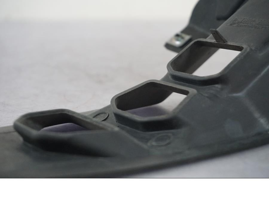 Extrabild2 på Magkåpa från en Yamaha MT 125 -2017 motorcykel.