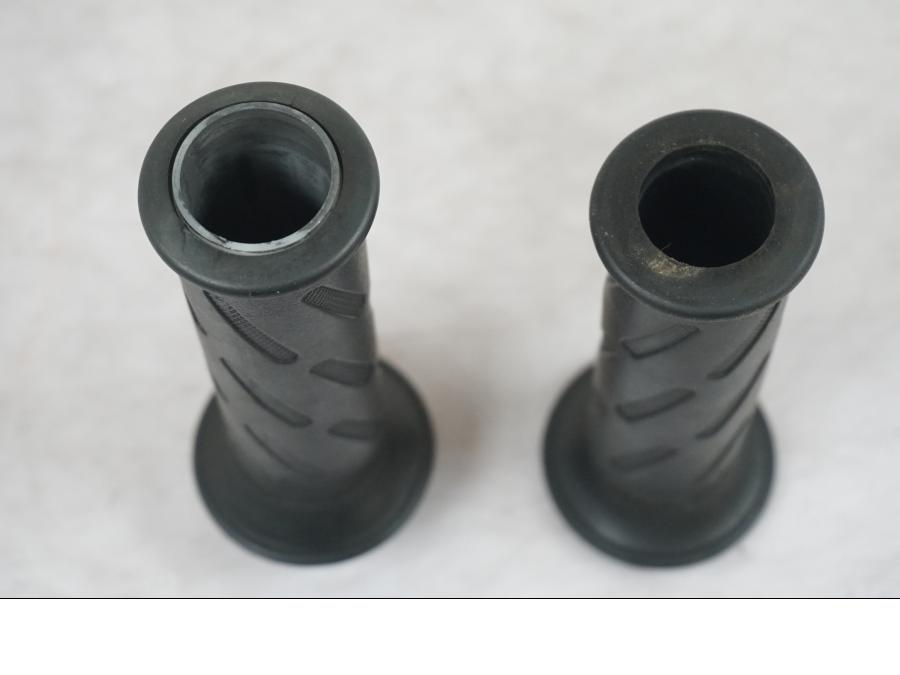 Extrabild1 på Handtag från en Suzuki SV 650 -1999 motorcykel.