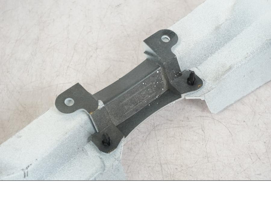 Extrabild6 på Bakvinge från en Suzuki GSX 1300 RX -1999 motorcykel.