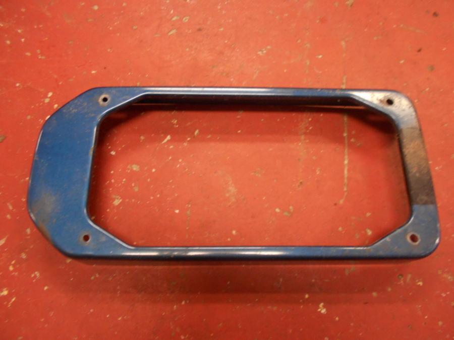 Framsidan på Vattenkylram från en Suzuki VS 800 -1992 motorcykel.