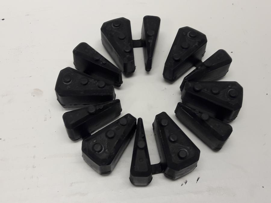 Framsidan på Ryckutjämnare från en Yamaha XJR 1300 -2015 motorcykel.