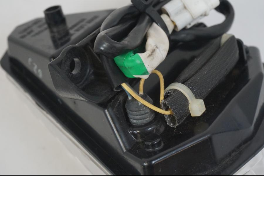 Extrabild2 på Baklampa från en Yamaha YZF 1000 R1 -2007 motorcykel.