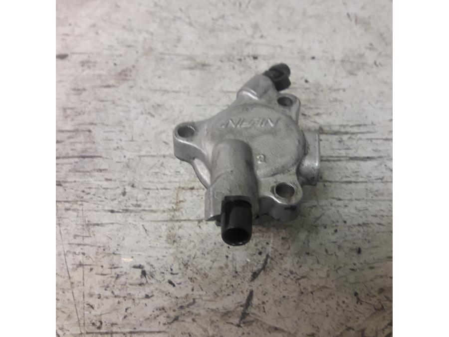 Framsidan på Kopplingslavcylinder från en Kawasaki VN 1500 -1997 motorcykel.