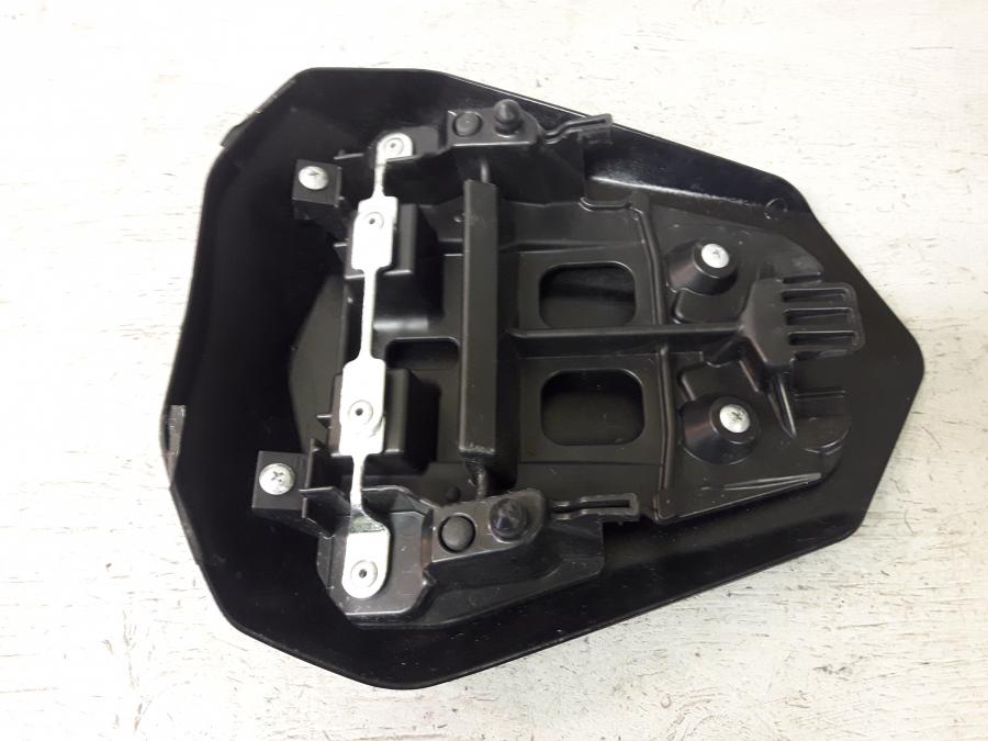 Höger sida på Kuts från en Yamaha YZF R6 -2006 motorcykel.