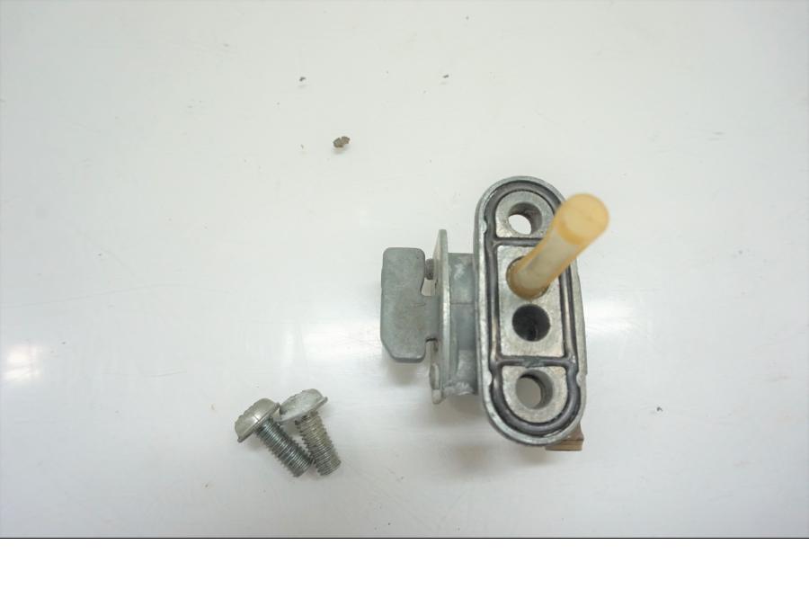 Vänster sida på Bensinkran från en Yamaha XVZ 1300 -1997 motorcykel.