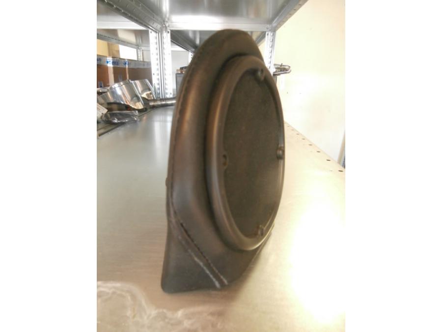 Vänster sida på Högtalare från en H-D Touring Ultra Classic FLHTCU/I -2009 motorcykel.