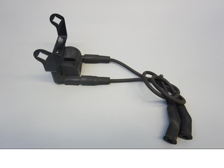 Framsidan pÄ TÀndspole frÄn en H-D Touring Road King Classic FLHRCI -2008 motorcykel.