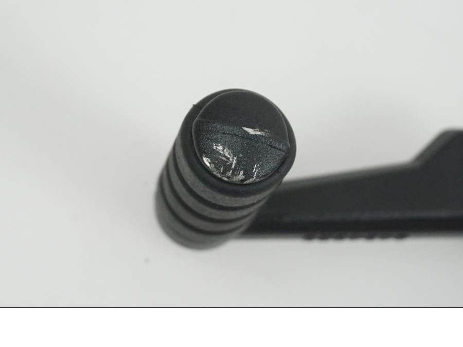 Snett uppifrån på Växelpedal från en BMW S 1000 XR -2020 motorcykel.