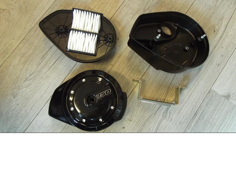 Framsidan på Luftburk från en H-D Street 750 XG -2016 motorcykel.