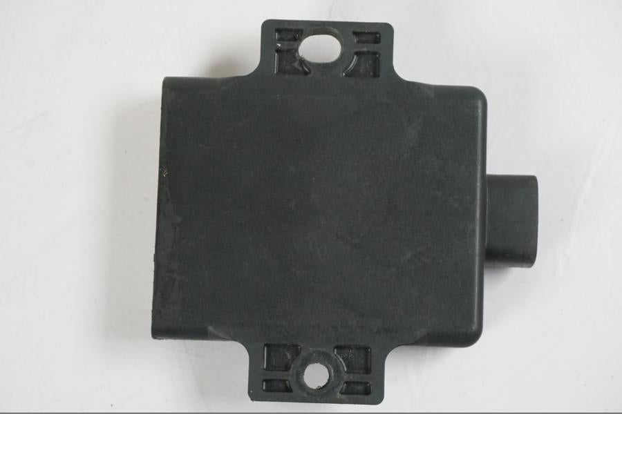 Vänster sida på CDI / ECU från en Aprilia RS 125 -2000 motorcykel.