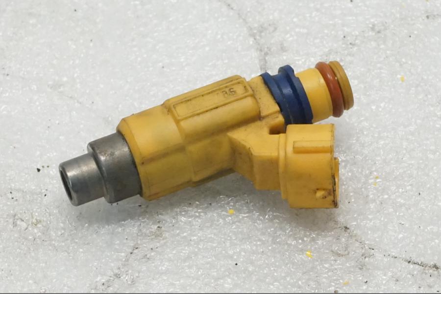 Framsidan på Spridare från en Kawasaki VN 1500 Mean Streak -2003 motorcykel.